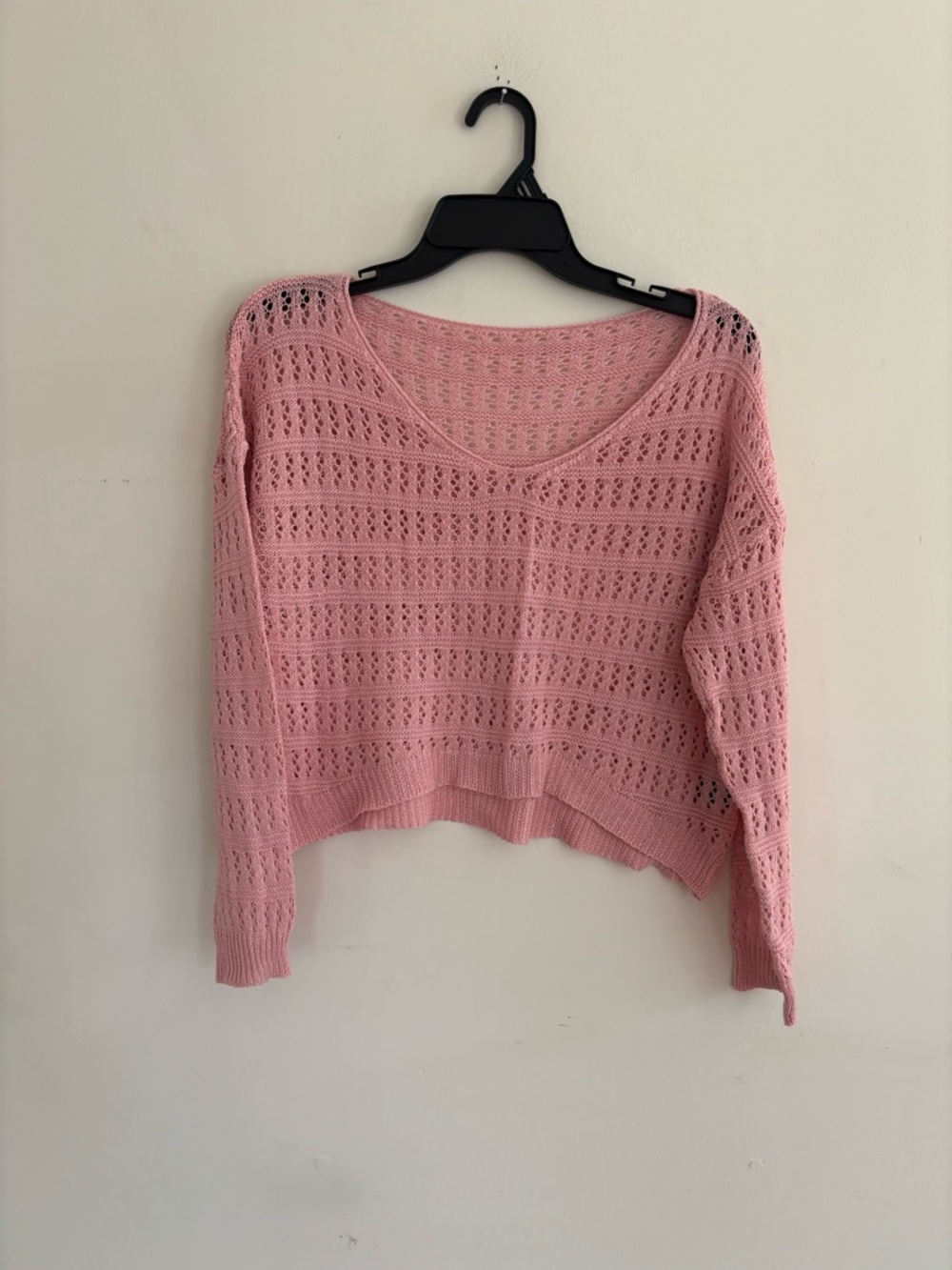Cute pink open knit cropped sweater from SHEIN 💕